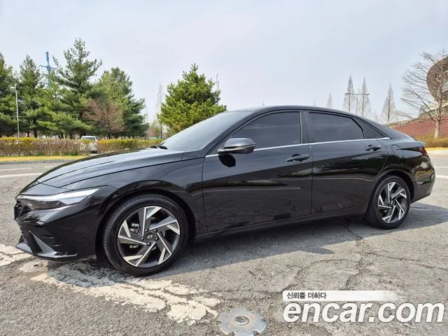 Hyundai AVANTE Новый Avante (CN7) — Фото автомобиля 2