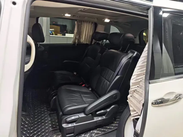 Honda Odyssey — Фото автомобиля 5