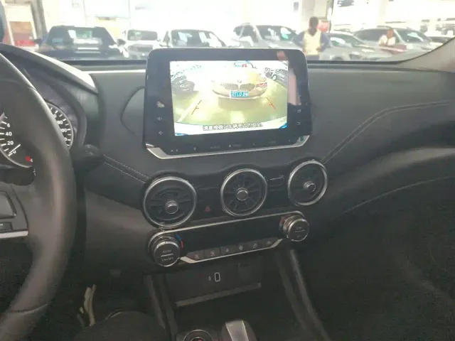 Nissan Sylphy — Фото автомобиля 12