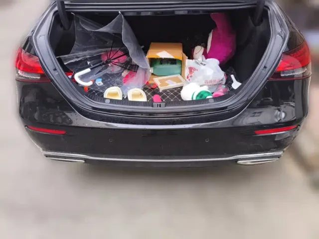 Mercedes-Benz E-Class — Фото автомобиля 9