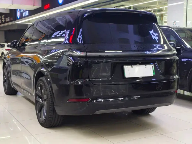 Li Auto L9 — Фото автомобиля 6