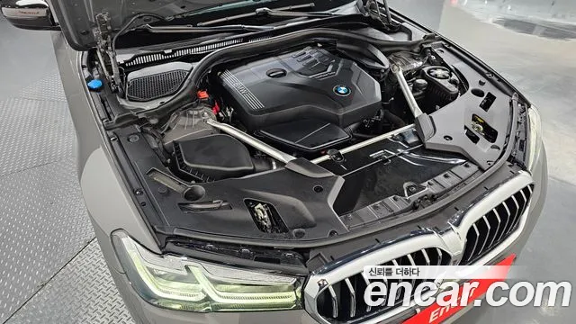 BMW 5 Series G30 — Фото автомобиля 9