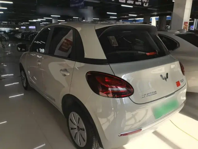 Wuling Bingo — Фото автомобиля 4