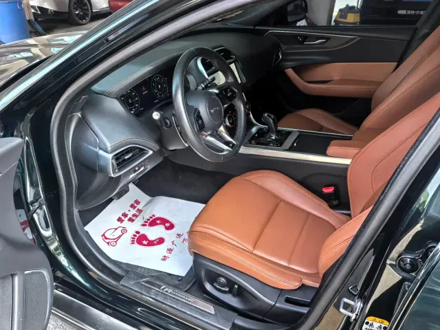 Jaguar XEL — Фото автомобиля 6
