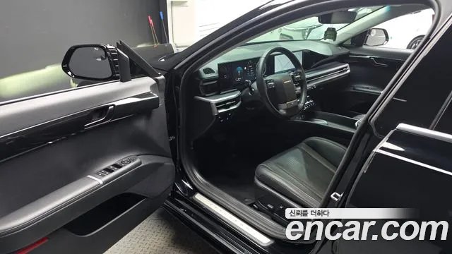 Hyundai Grandeur GN7 — Фото автомобиля 15