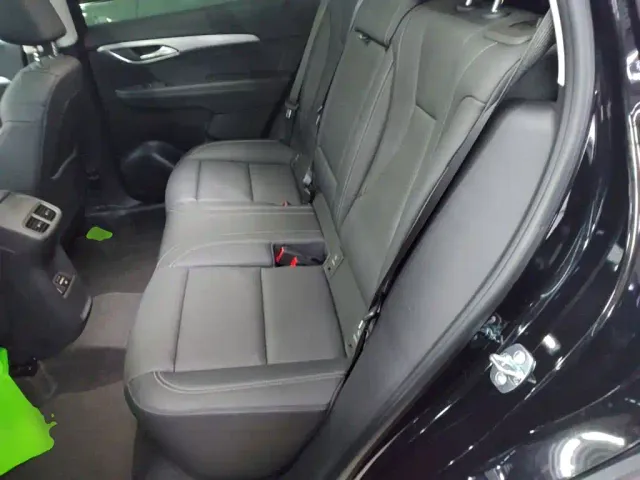 Buick Envision Plus — Фото автомобиля 16
