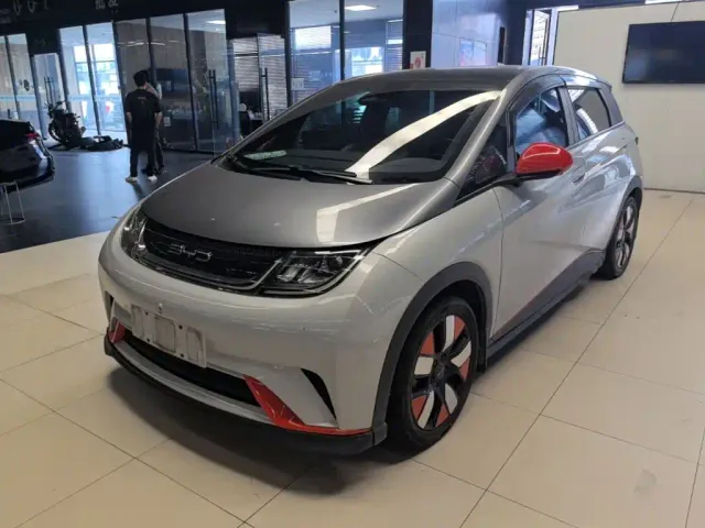 Фотография автомобиля — BYD Dolphin