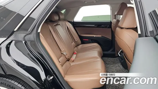 Hyundai Grandeur GN7 — Фото автомобиля 12