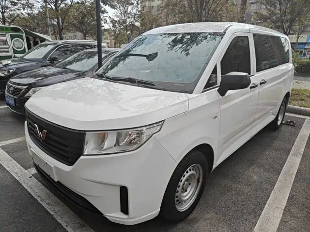 Фотография автомобиля — Wuling Zhengcheng