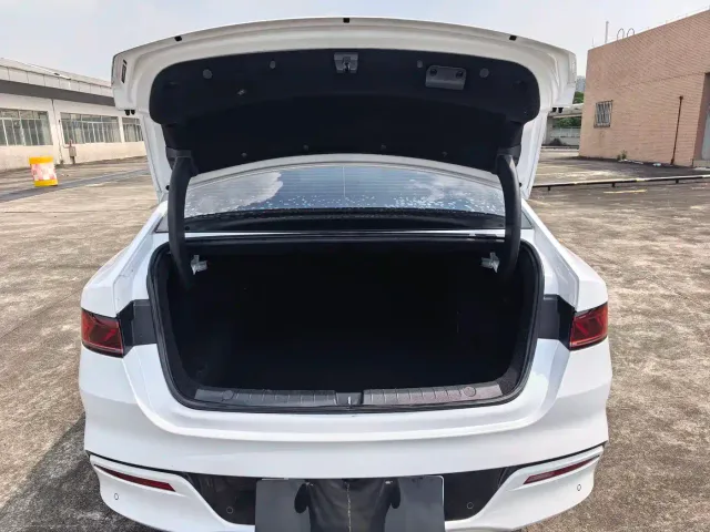 BYD Qin PLUS — Фото автомобиля 8