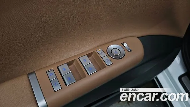 Hyundai Grandeur GN7 — Фото автомобиля 23