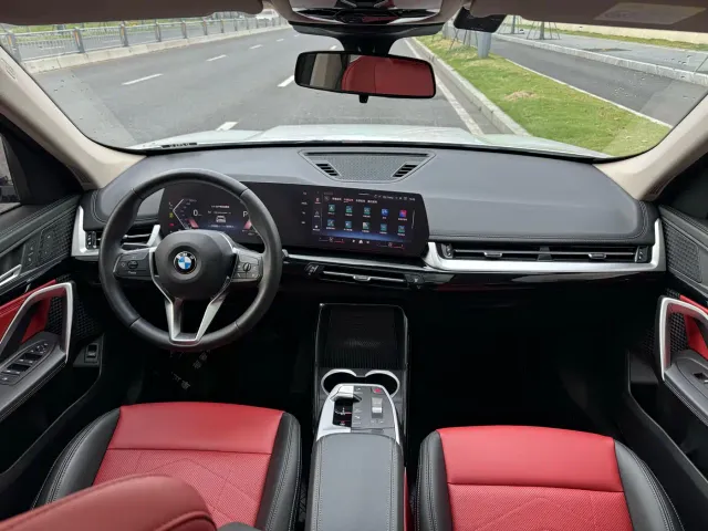 BMW X1 — Фото автомобиля 6