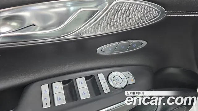 Genesis GV70 Electrified — Фото автомобиля 30
