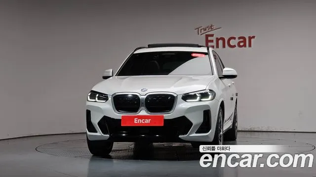 BMW iX3 G08 (2020–2024) — Фото автомобиля 3