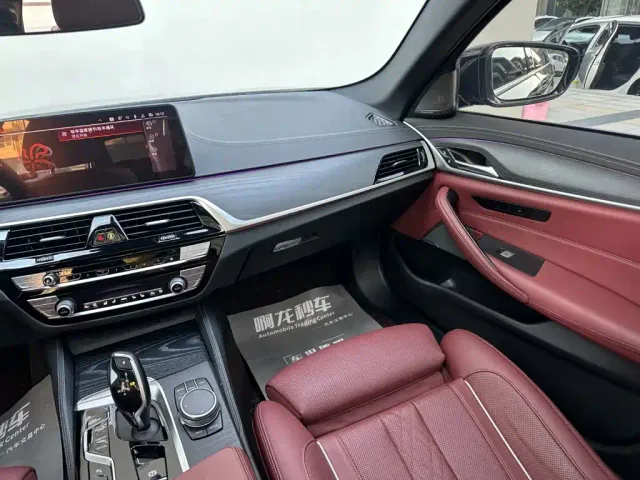 BMW 5 Series — Фото автомобиля 7