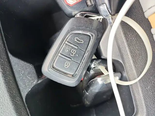 Dongfeng Fengshen E70 — Фото автомобиля 8