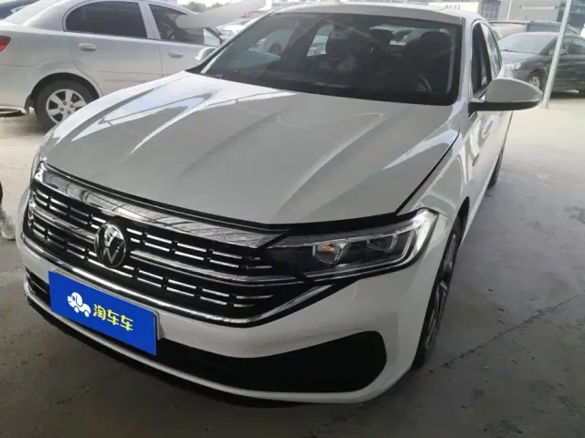 Фотография автомобиля — Volkswagen Sagitar