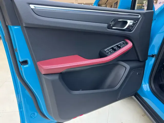 Porsche Macan — Фото автомобиля 9