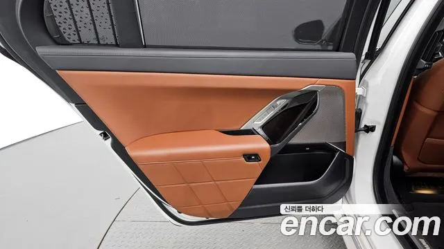 BMW 7 Series G70 — Фото автомобиля 14
