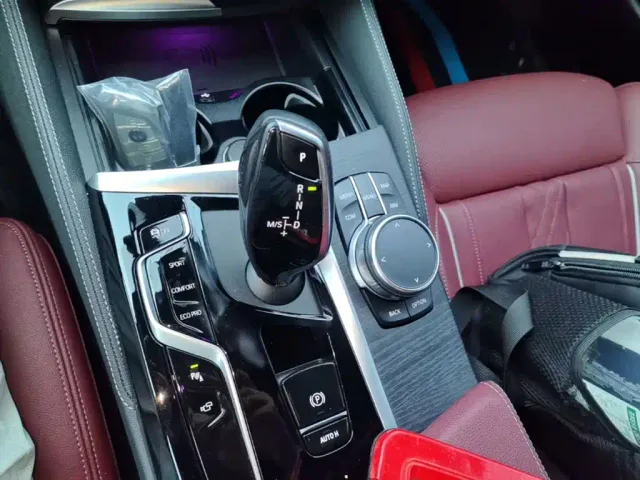 BMW 5 Series — Фото автомобиля 13