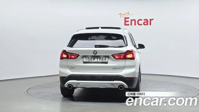 BMW X1 — Фото автомобиля 4