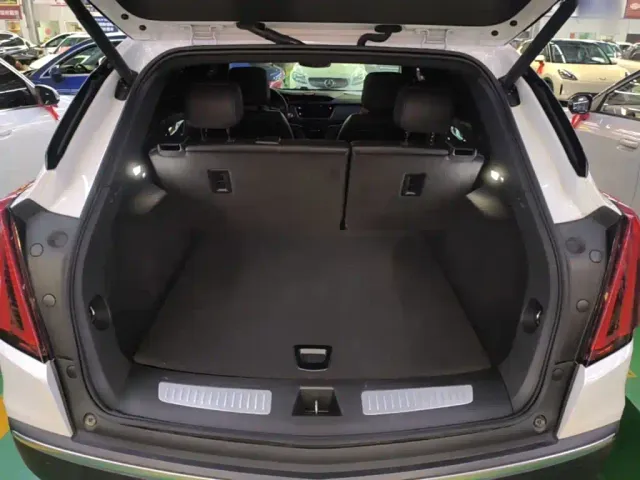 Cadillac XT5 — Фото автомобиля 18