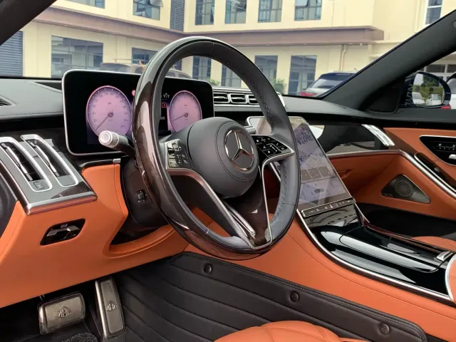 Mercedes-Benz Maybach S-Class — Фото автомобиля 18