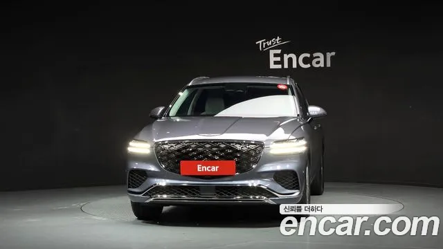Genesis GV70 — Фото автомобиля 3