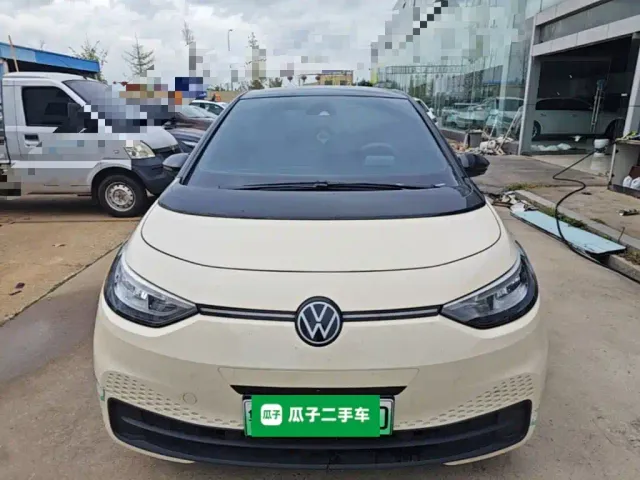Volkswagen ID.3 — Фото автомобиля 2