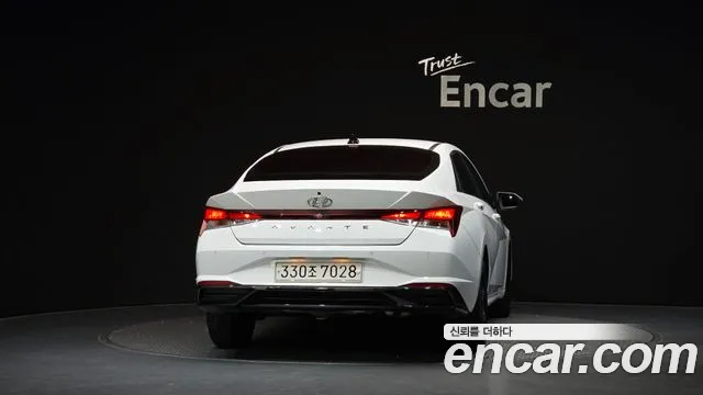 Hyundai Avante CN7 — Фото автомобиля 4