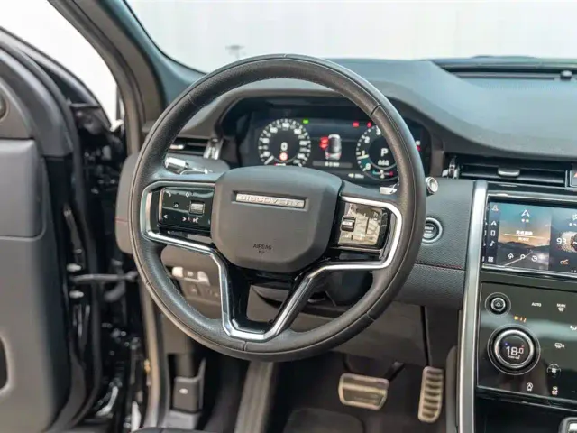 Land Rover Discovery Sport — Фото автомобиля 14