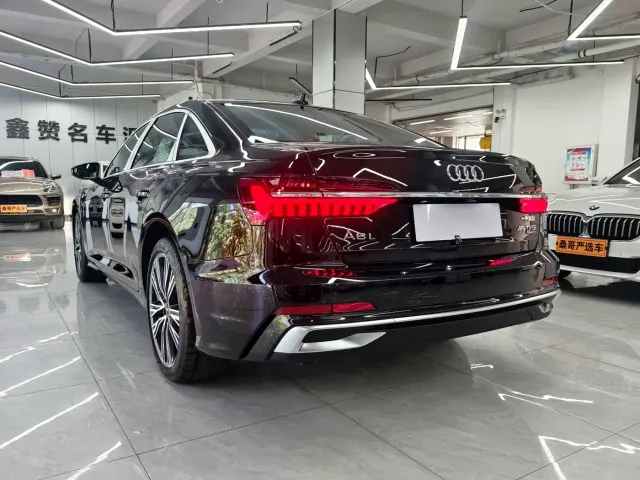 Audi A6L — Фото автомобиля 9