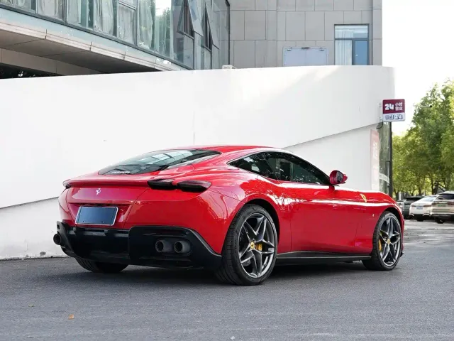 Ferrari Roma — Фото автомобиля 9