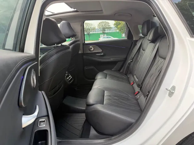 Chery Arrizo 8 — Фото автомобиля 5