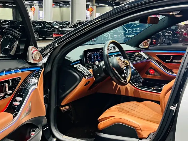 Mercedes-Benz S-Class — Фото автомобиля 4