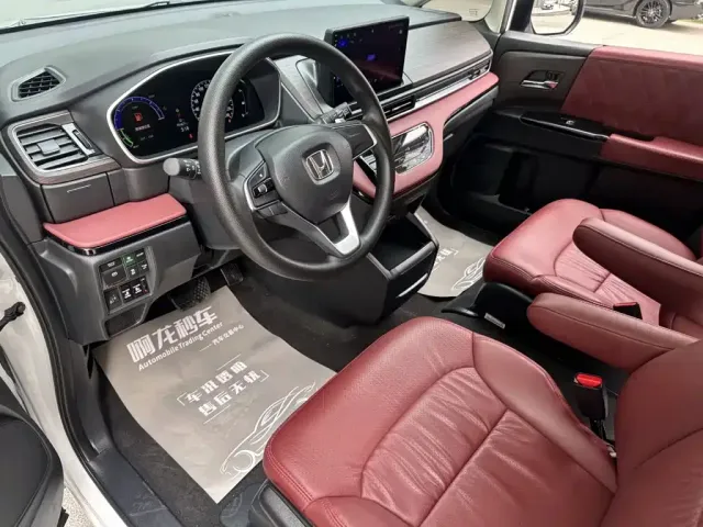 Honda Odyssey — Фото автомобиля 11