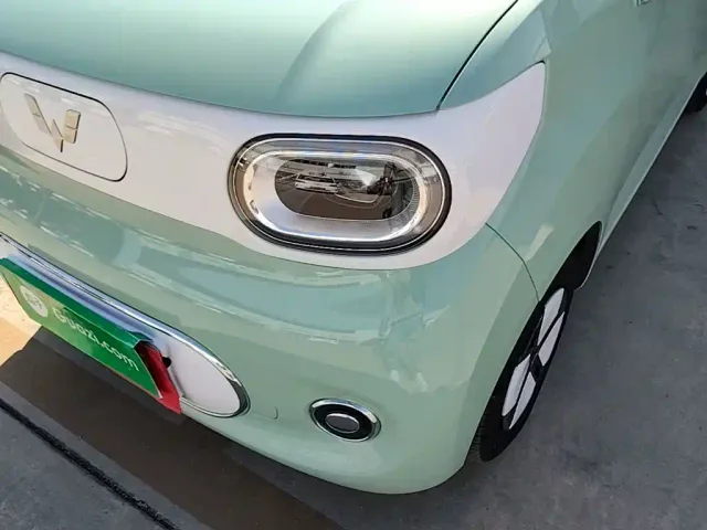 Wuling Hongguang Mini EV — Фото автомобиля 23