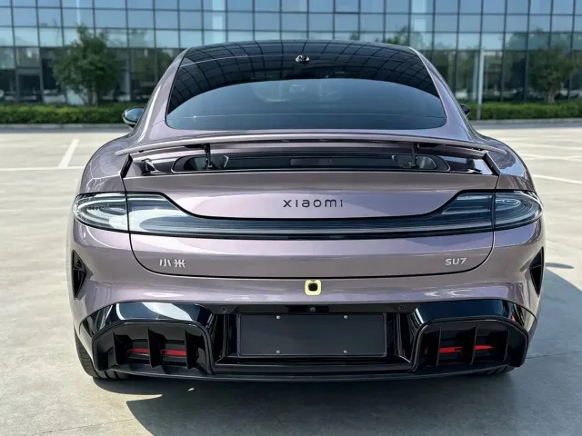 Xiaomi SU7 — Фото автомобиля 3