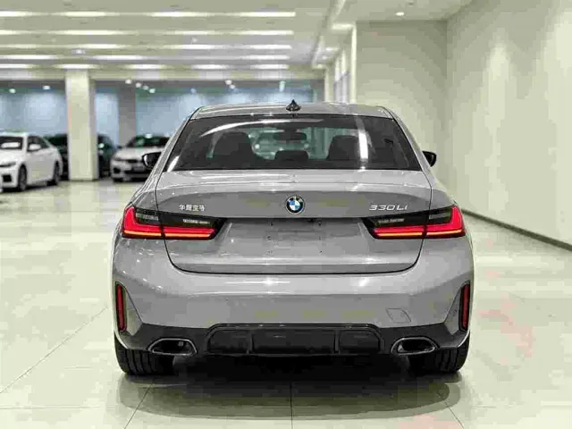 BMW 3 Series — Фото автомобиля 3