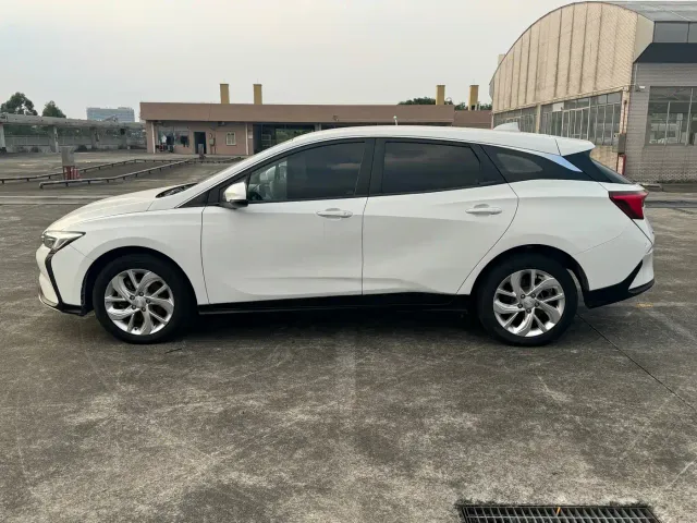 Buick Velite 6 — Фото автомобиля 3