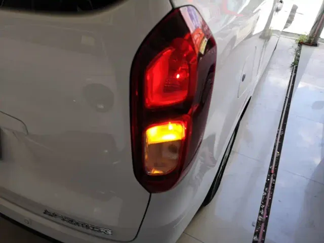 Wuling Hongguang — Фото автомобиля 7