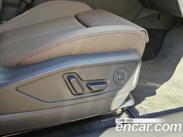 Audi Q5 40 TDI quattro Sportback S Line — Фото автомобиля 16