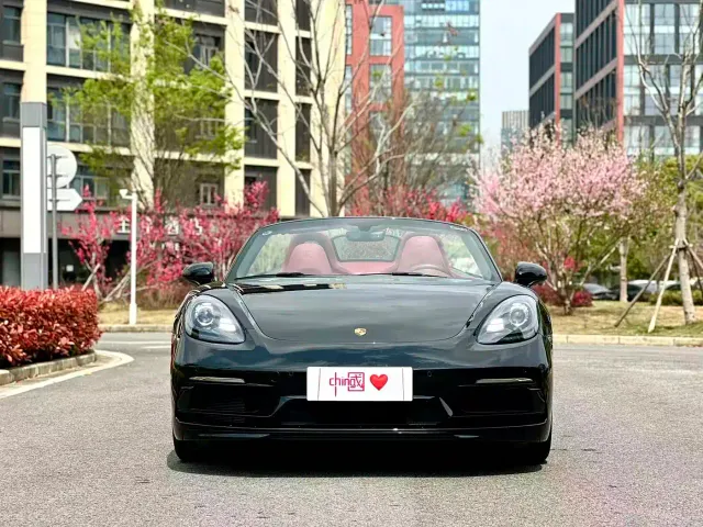Porsche 718 — Фото автомобиля 2