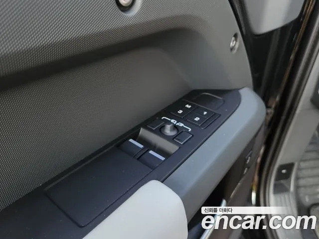 Land Rover Defender — Фото автомобиля 19