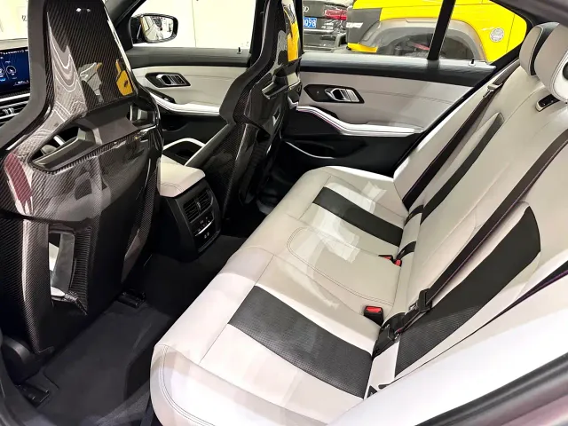 BMW M3 — Фото автомобиля 10