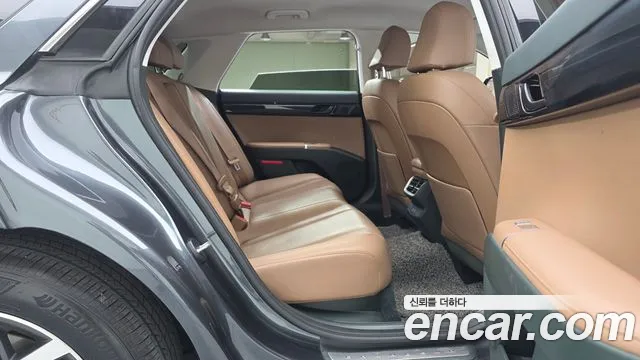 Hyundai Grandeur GN7 — Фото автомобиля 12