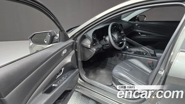 Hyundai AVANTE Avante (CN7) — Фото автомобиля 10
