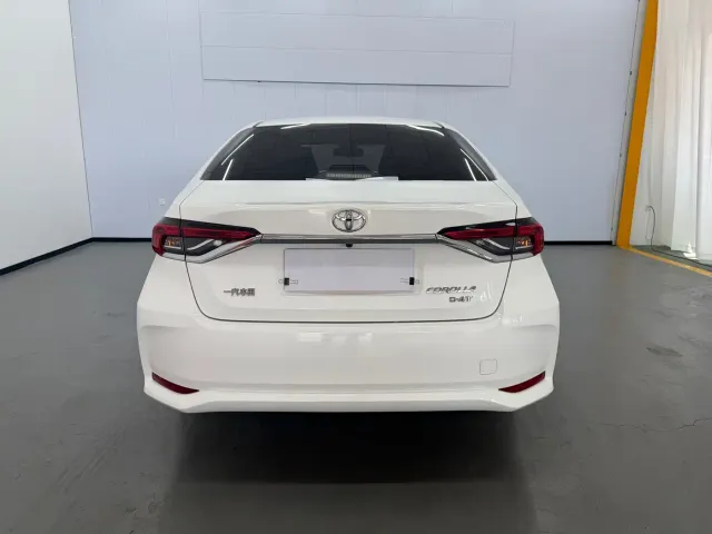 Toyota Corolla — Фото автомобиля 5
