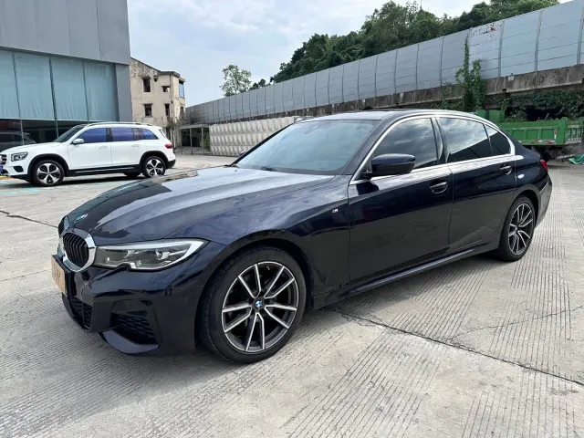 Фотография автомобиля — BMW 3 Series