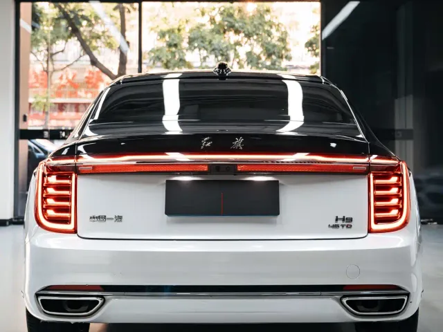 Hongqi H9 — Фото автомобиля 4